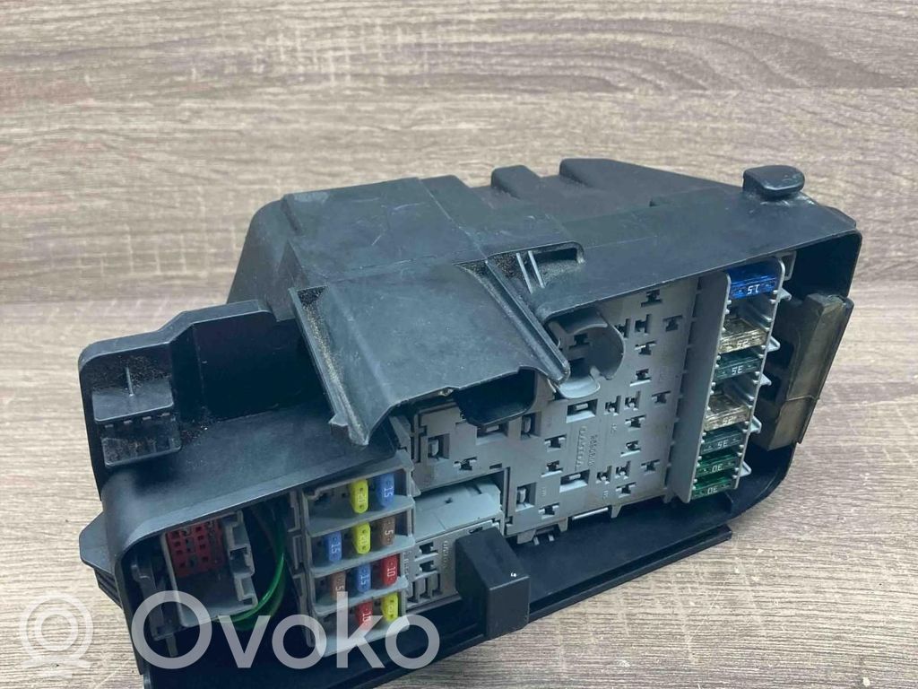 Volvo XC90 Modul siguranțe 