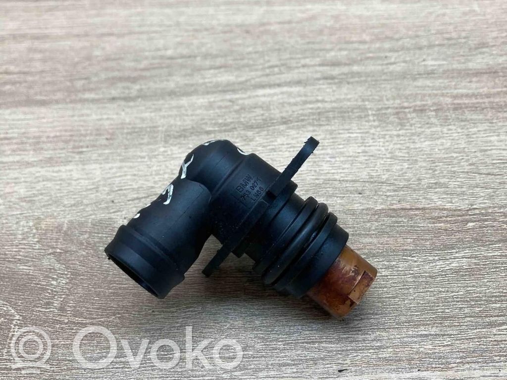 BMW 3 E90 E91 Другая деталь двигателя 