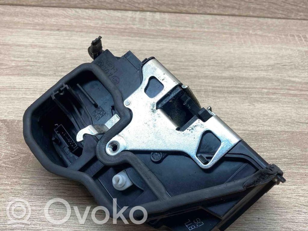 BMW 3 E92 E93 Zamek drzwi przednich 