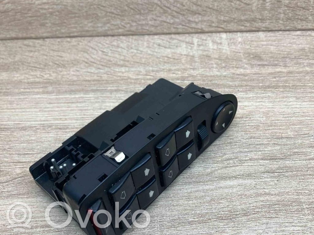 BMW 5 E39 Interruttore di controllo dell’alzacristalli elettrico