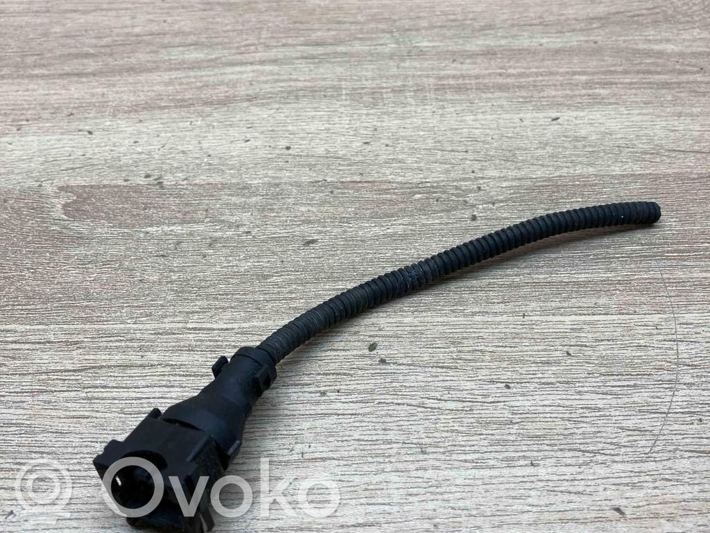 Plug wire   1427815,1427786,1427787