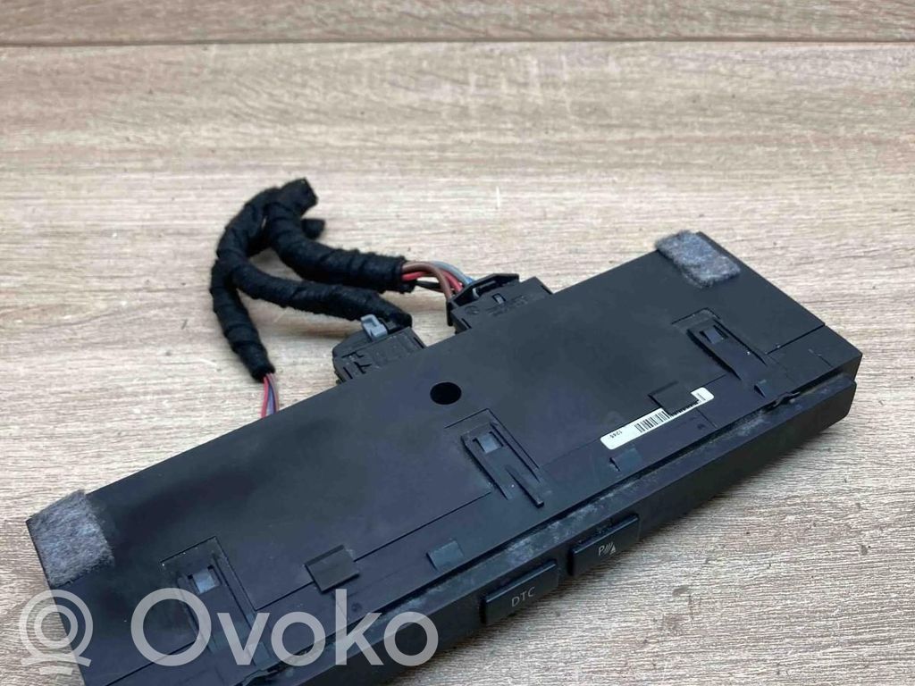 Parking (PDC) sensor switch   6952478,13580361