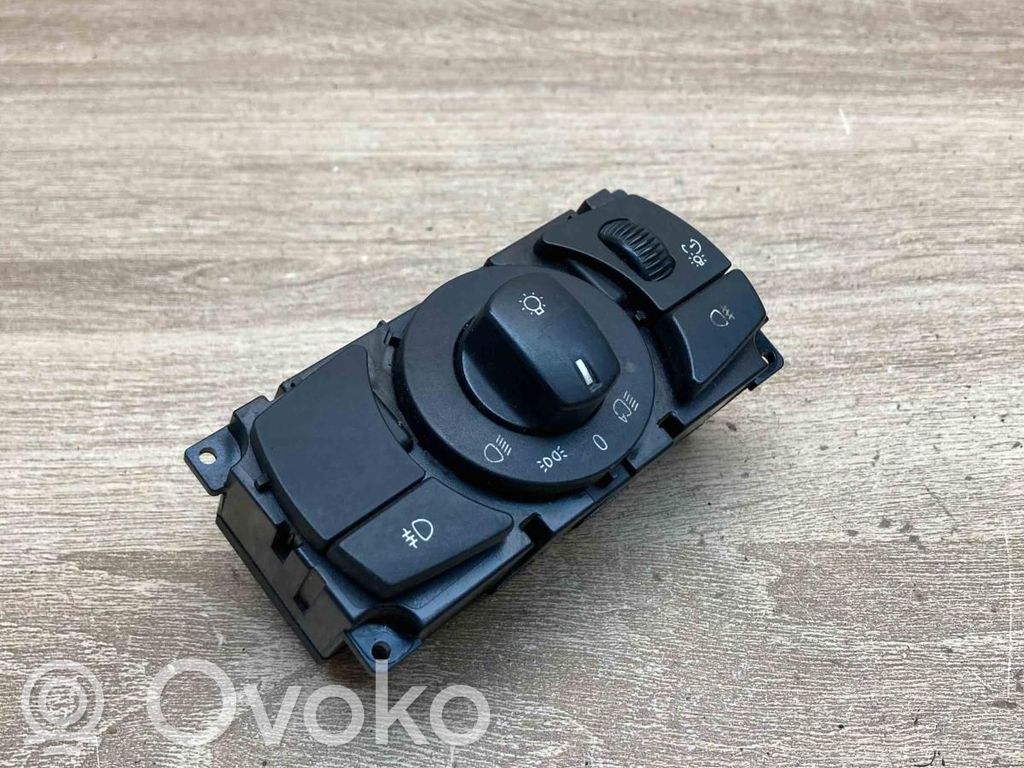 Valokatkaisija   6953735