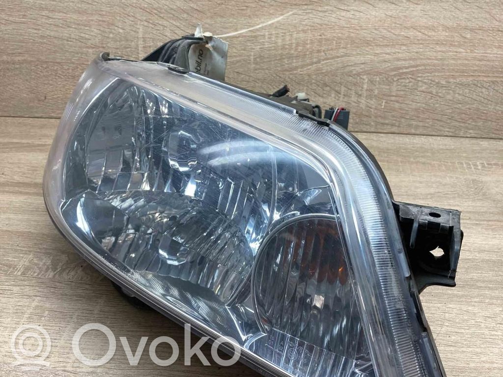 Mazda 323 F Faro/fanale 
