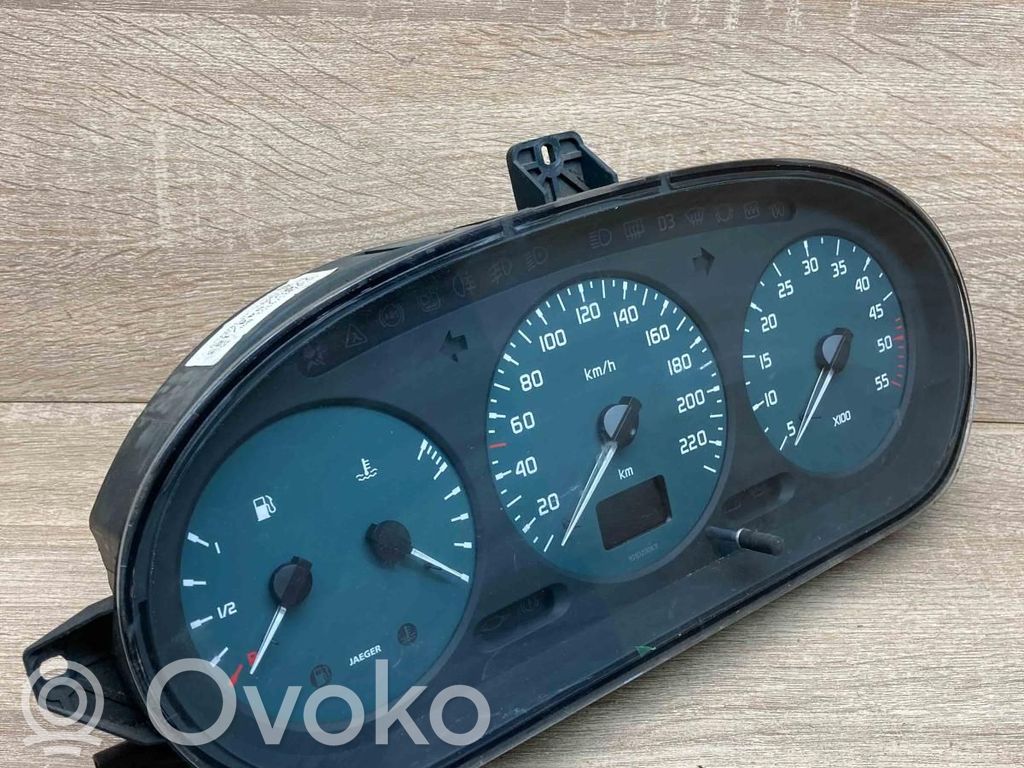 Renault Scenic I Nopeusmittari (mittaristo) 