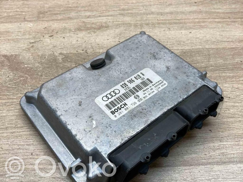 Audi A4 S4 B5 8D Unité de commande, module ECU de moteur 