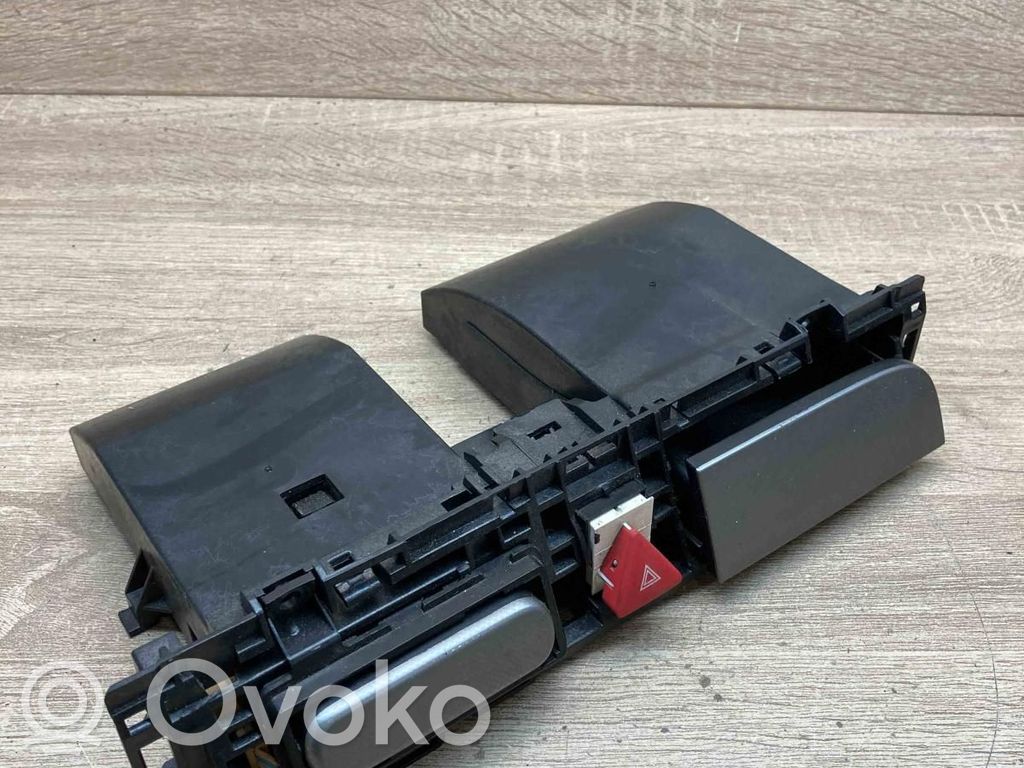 Volkswagen PASSAT B6 Główny schowek tunelu środkowego 