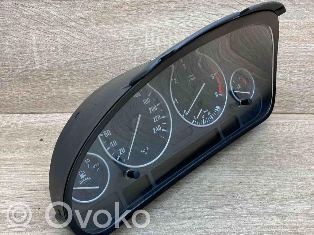 BMW 5 E39 Speedometer (instrument cluster) 