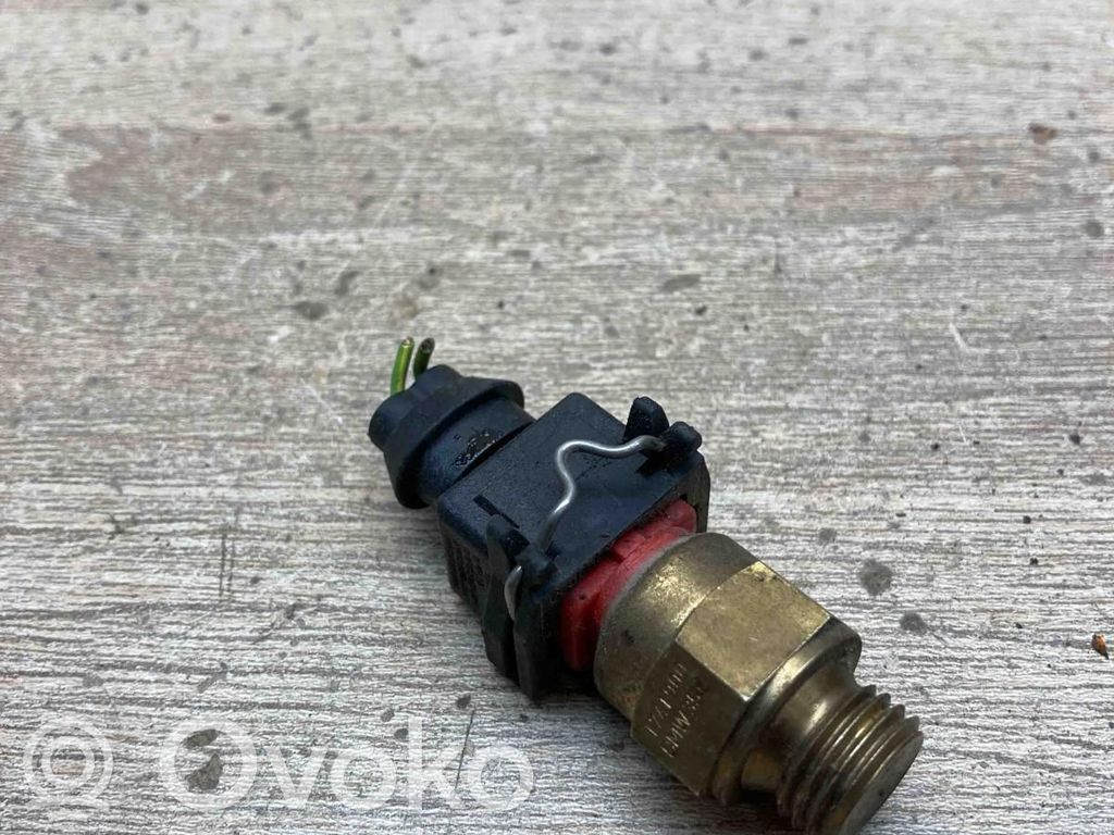Coolant temperature sensor   1741900,WITHPLUG