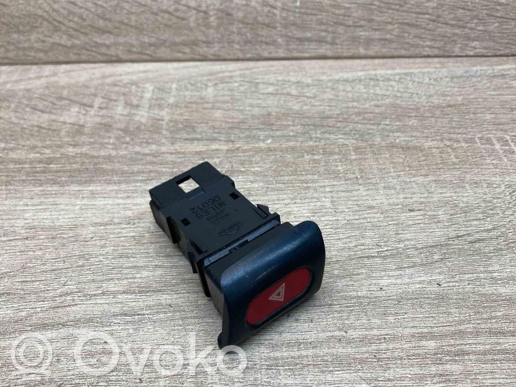 Nissan Sunny Hazard light switch 