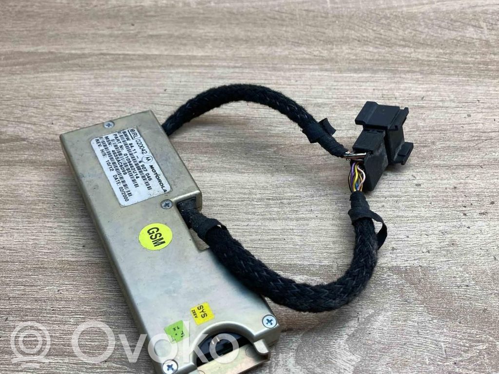 Antenna control unit   6907046