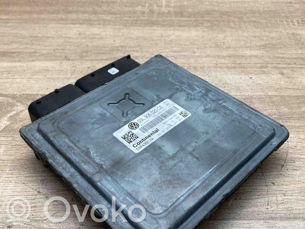 Volkswagen Golf VI Engine control unit/module ECU 
