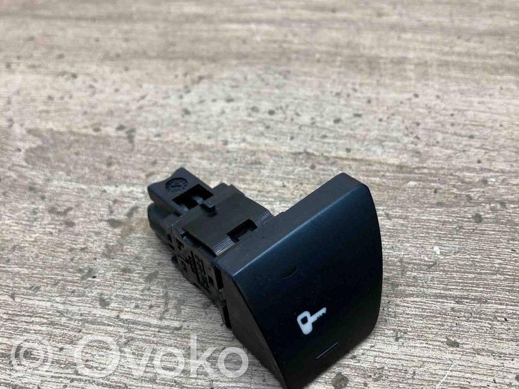 Central locking switch button   96366684XT