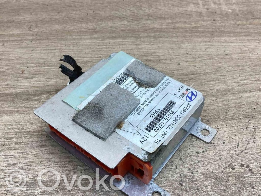 Hyundai i30 Airbag control unit/module 