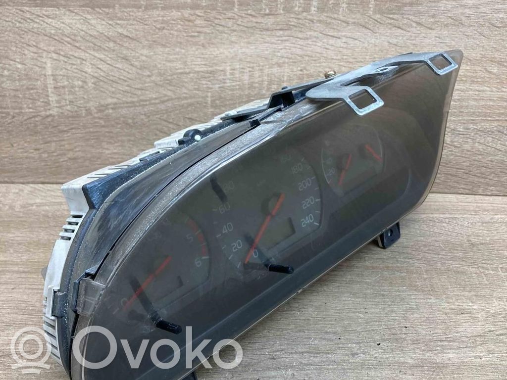 Volvo S40, V40 Speedometer (instrument cluster) 