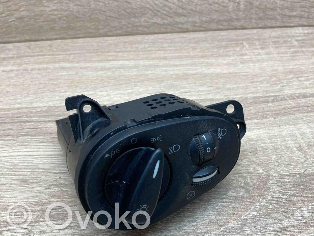 Ford Focus Light switch 
