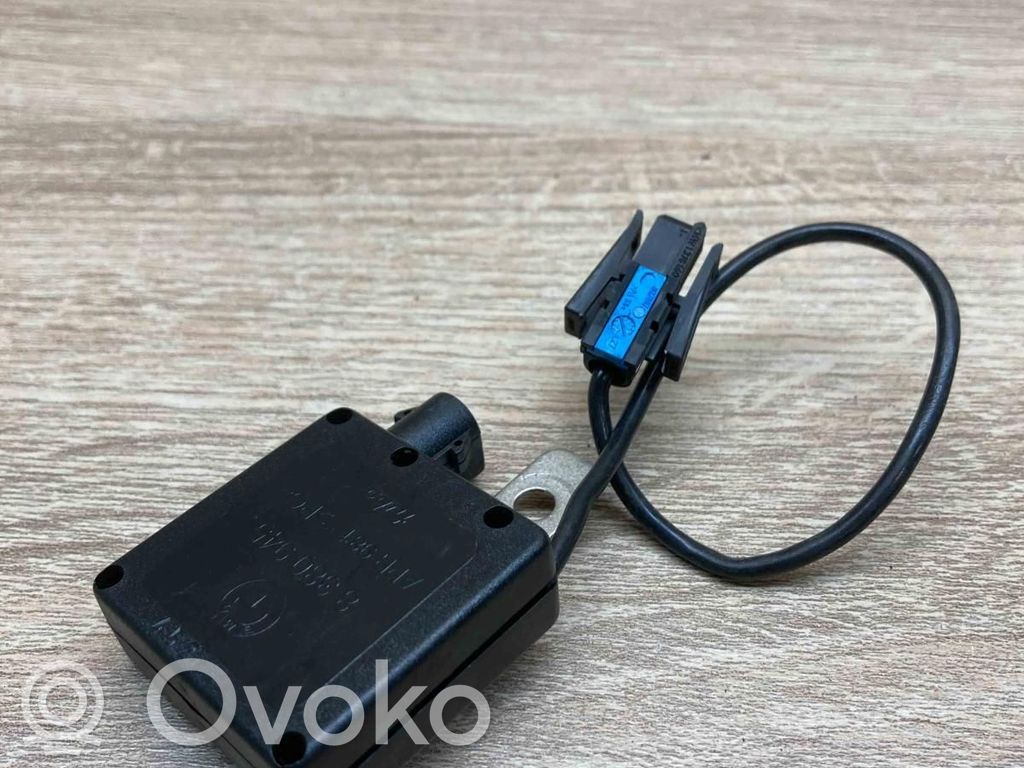 Amplificateur d'antenne   8380945