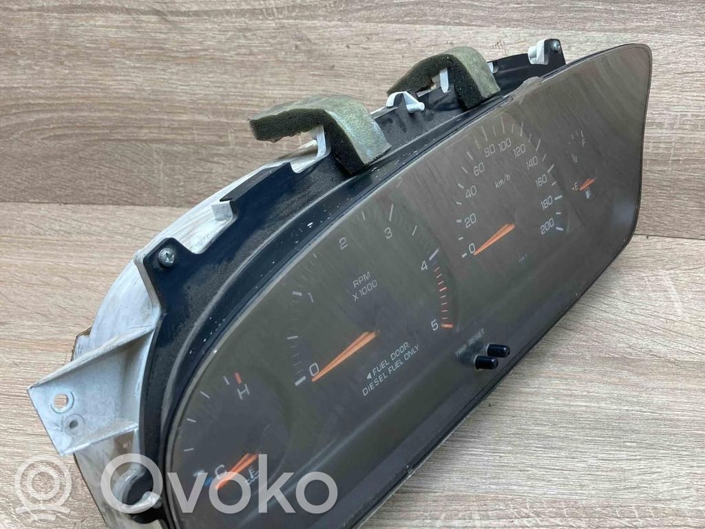 Chrysler Voyager Tachimetro (quadro strumenti) 