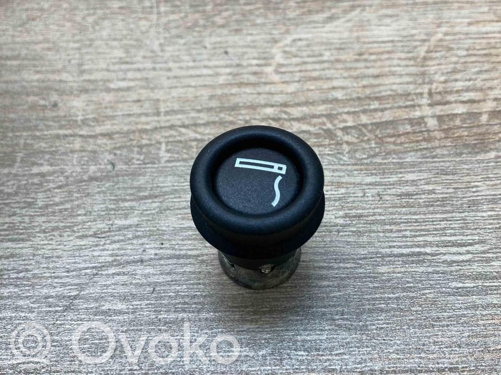Cigarette lighter   6969134