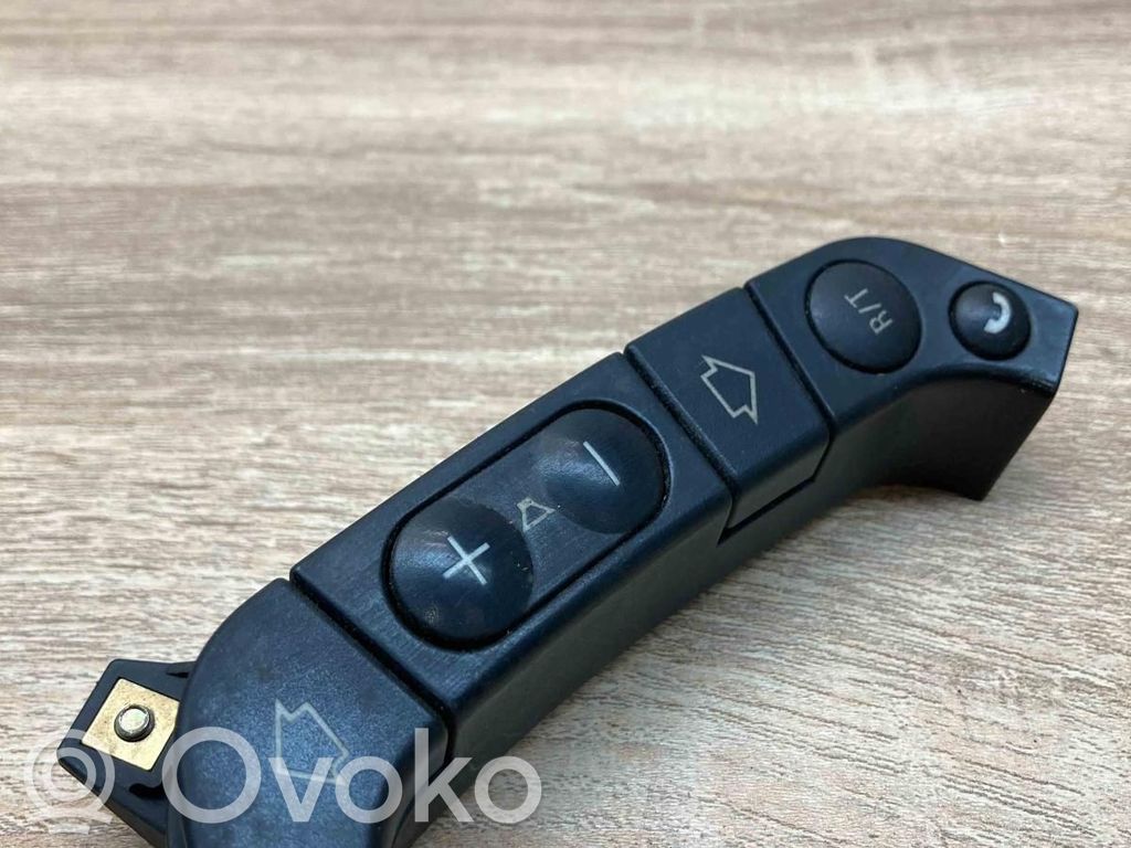 BMW 5 E39 Steering wheel buttons/switches 