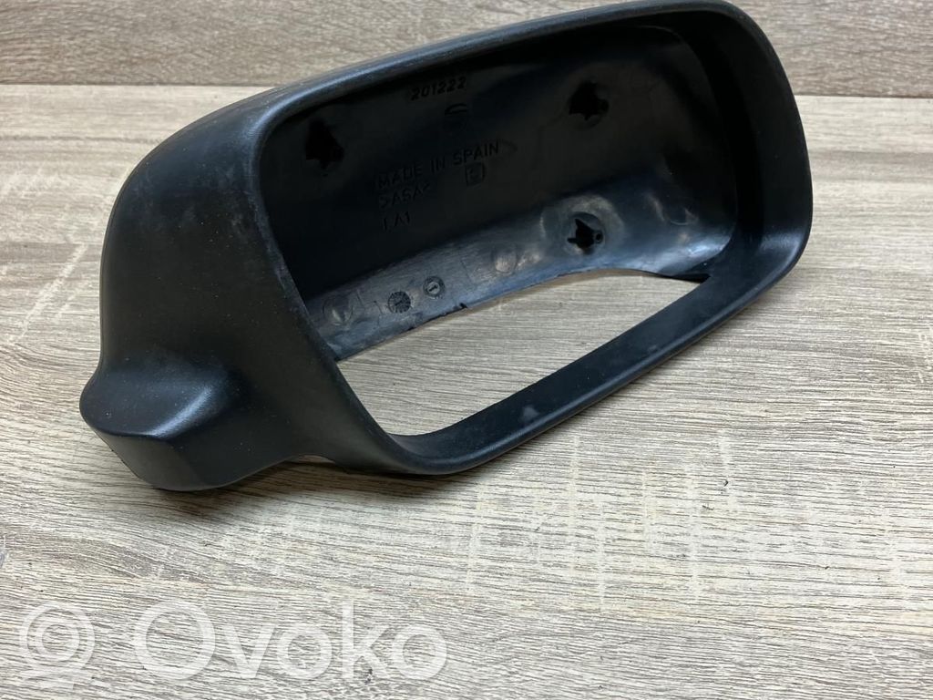 Audi A4 S4 B5 8D Obudowa lusterka zewnętrznego drzwi przednich 