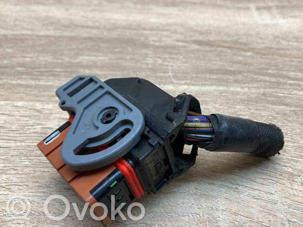 Plug wire   411306