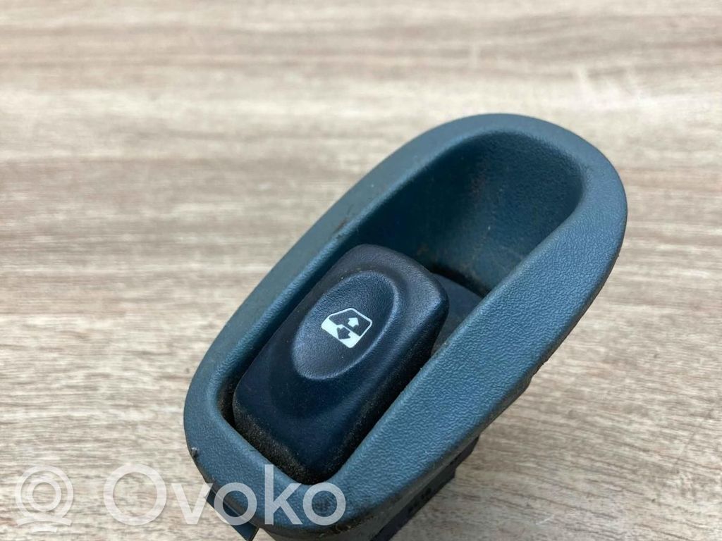 Renault Scenic I Comutator comandă geamuri electrice 