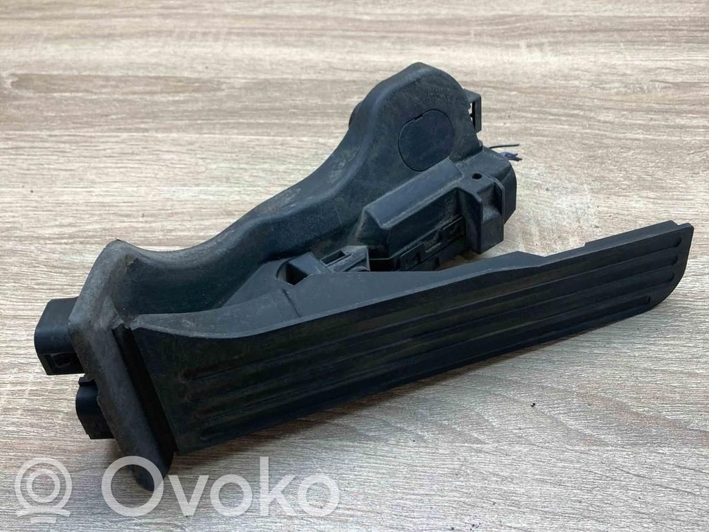 Volkswagen PASSAT B7 Pedale dell’acceleratore