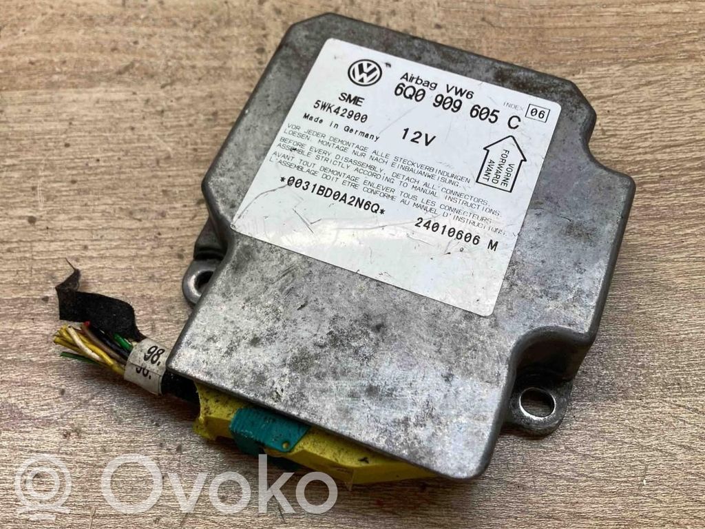 Volkswagen PASSAT B5.5 Unitate/modul de comandă airbaguri 