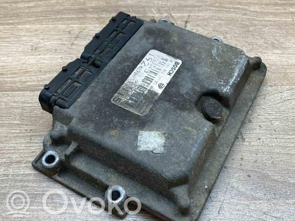 Engine control unit/module ECU   192242YBA,0281010337