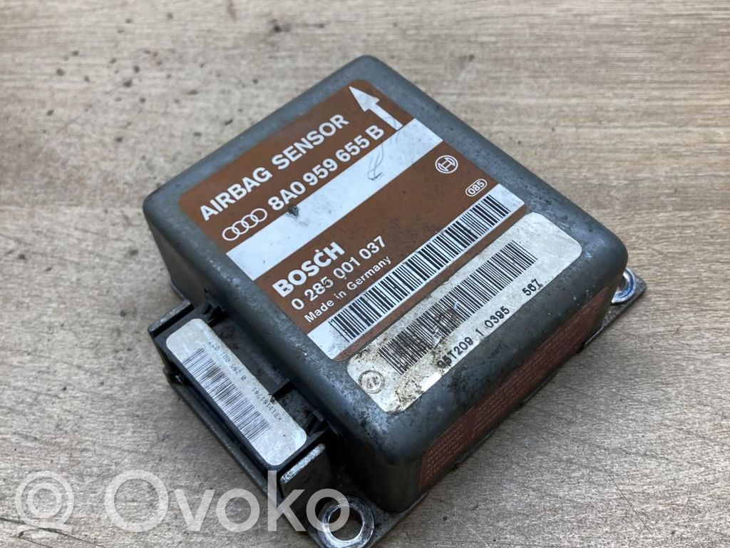 Module de contrôle airbag   8A0959655B,0285001037