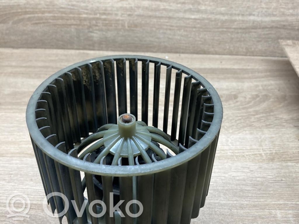 Audi 100 S4 C4 Ventola riscaldamento/ventilatore abitacolo 