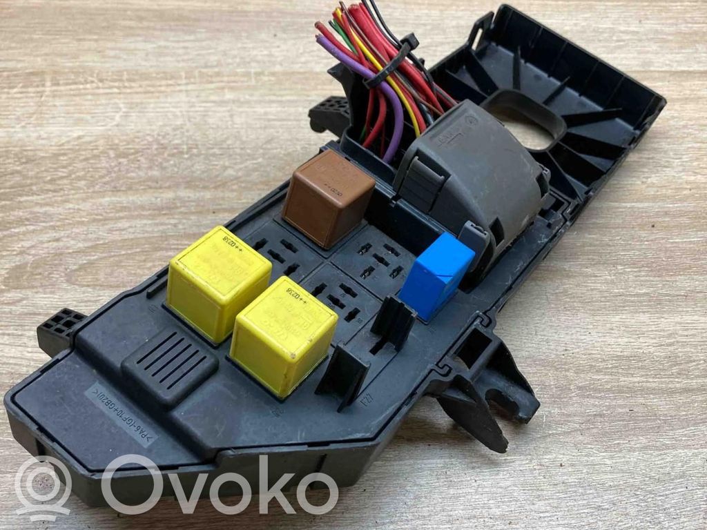Opel Vectra C Modulo fusibile 