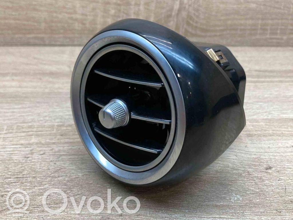 Mercedes-Benz C W205 Copertura griglia di ventilazione laterale cruscotto 