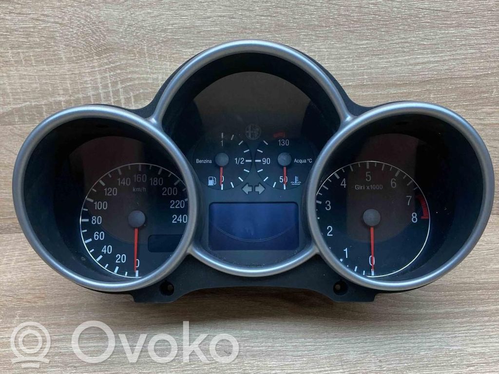 Alfa Romeo 147 Licznik / Prędkościomierz 