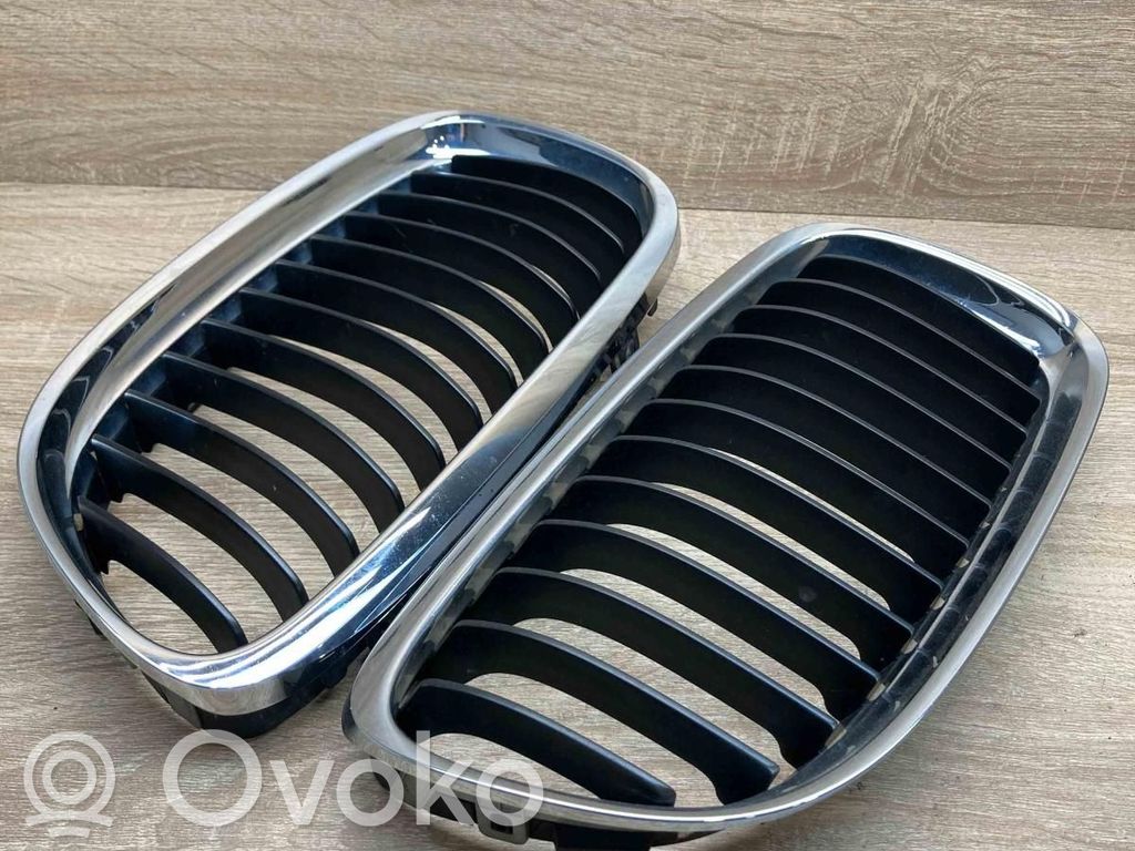 Maskownica / Grill / Atrapa górna chłodnicy   7201967,7201988