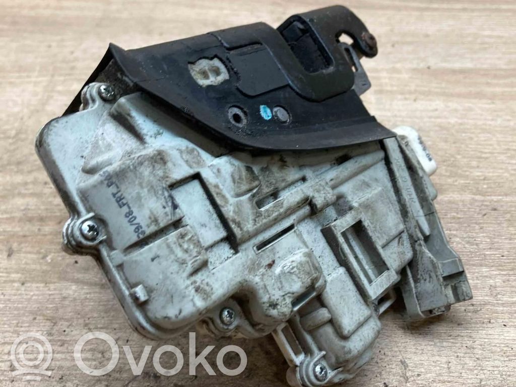 Audi A3 S3 8P Aizmugurē slēdzene 
