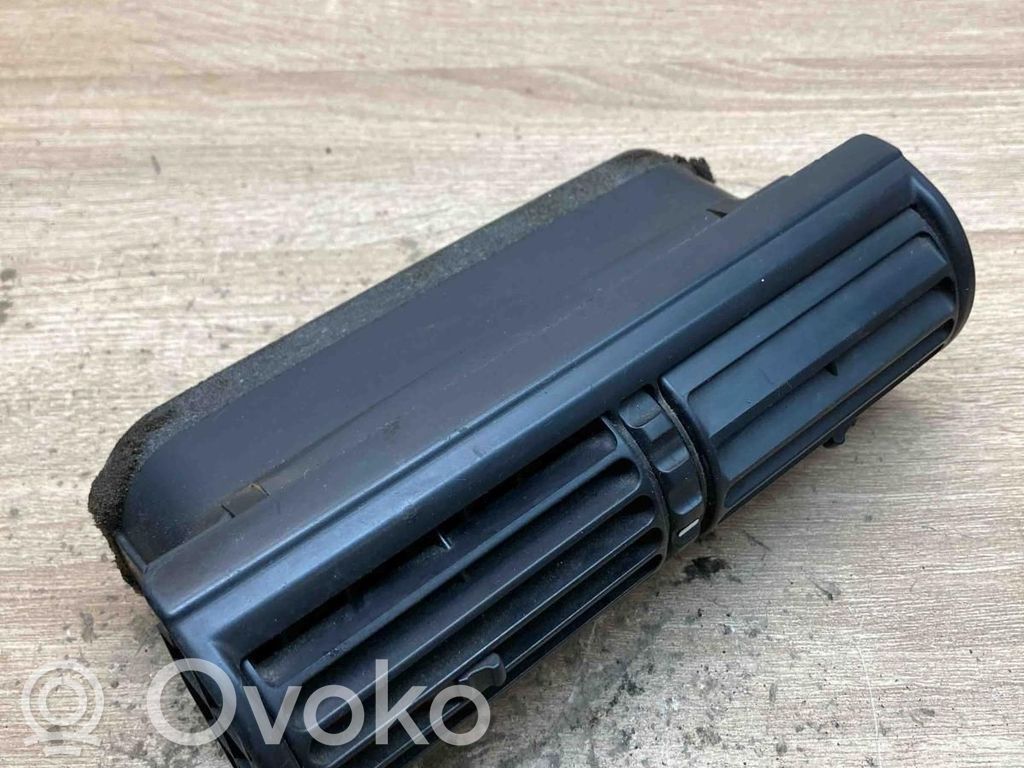 BMW 3 E36 Centrinės oro grotelės 