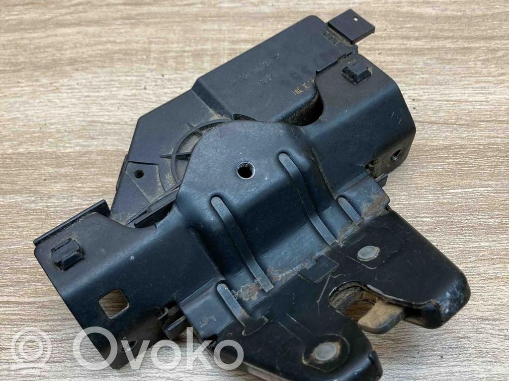 BMW 3 E46 Încuietoare portbagaj 