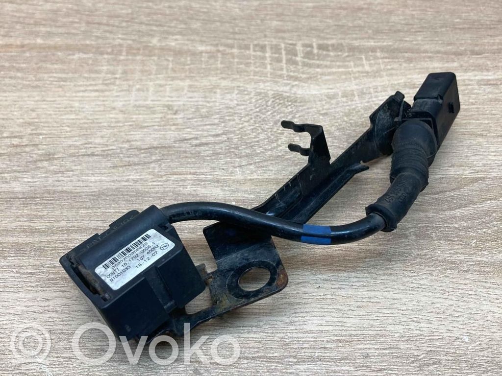 Audi A8 S8 D3 4E Etuilmajousituksen korkeudensäätöanturi (käytetyt) 