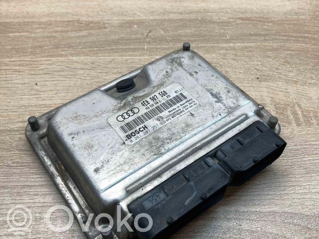 Unité de commande, module ECU de moteur   4E0907560,0261207257