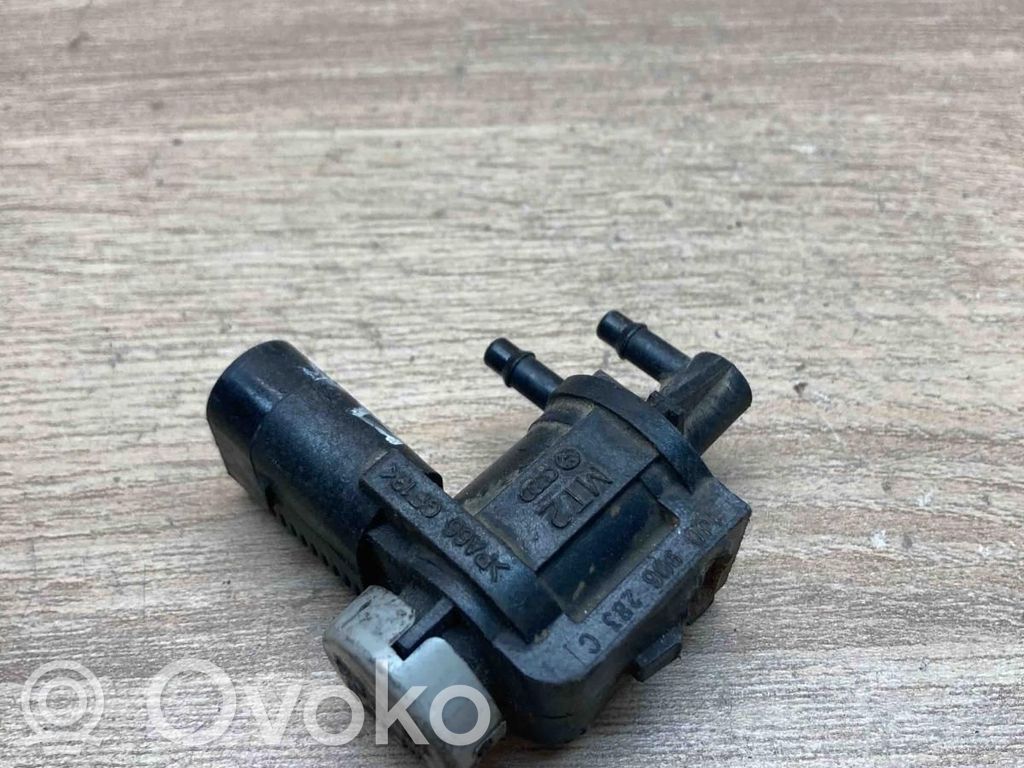 Volkswagen Golf IV Solenoid supapă turbosuflantă 