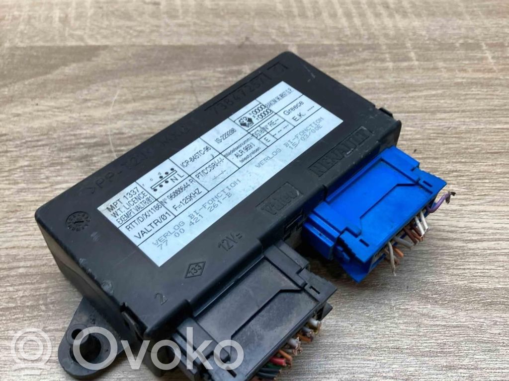 Renault Laguna I Modul confort 