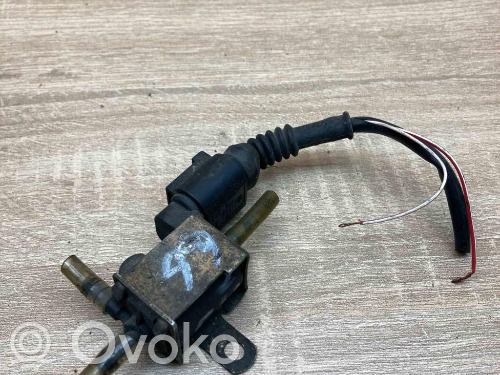 Audi A4 S4 B5 8D Elettrovalvola turbo 