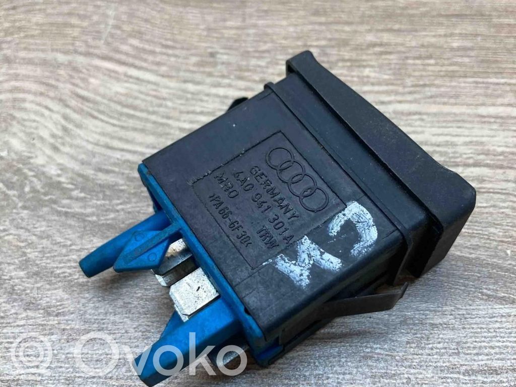 Audi 100 S4 C4 Interruttore di regolazione livello altezza dei fari 