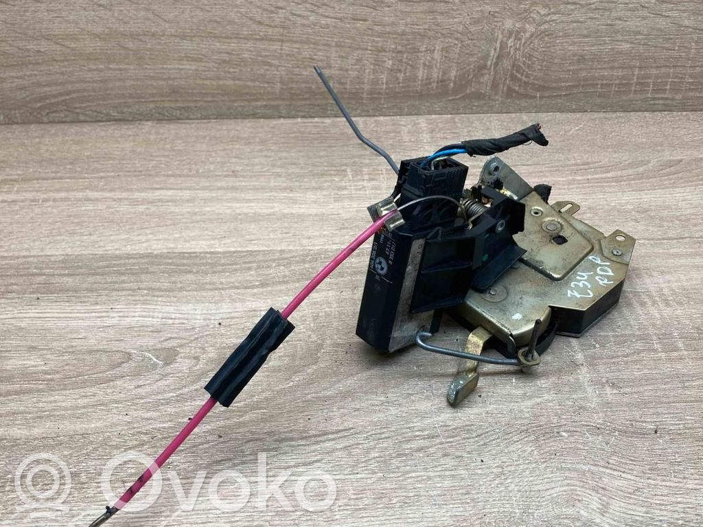 BMW 5 E34 Priekinė durų spyna 