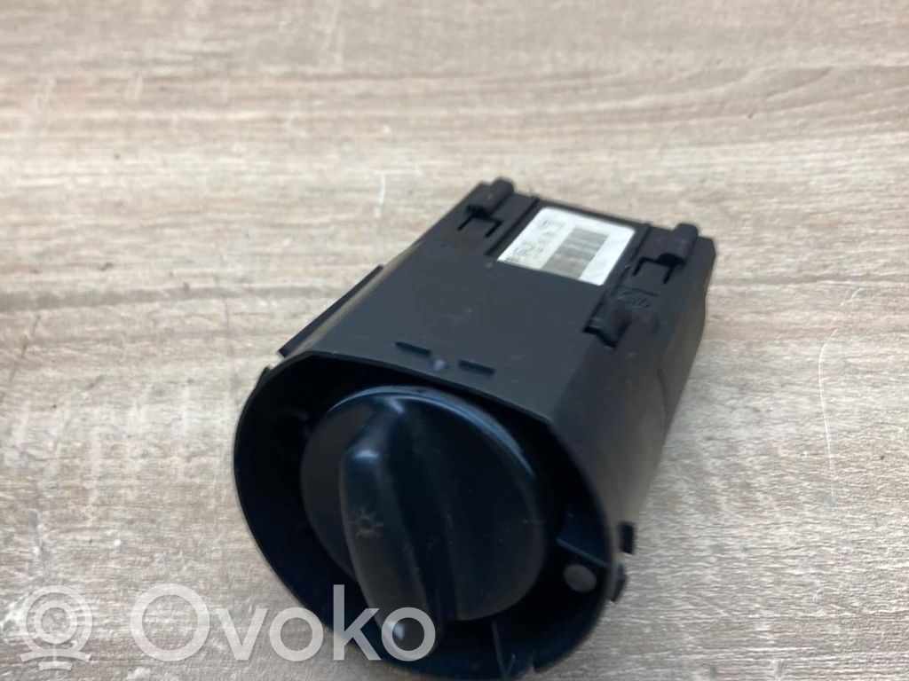 Interruptor de luz   4B1941531C,11CK2197