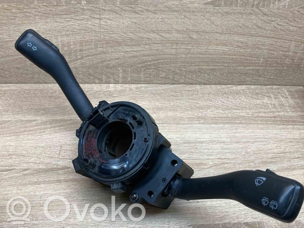 Audi A6 S6 C5 4B Leva/interruttore dell’indicatore di direzione e tergicristallo