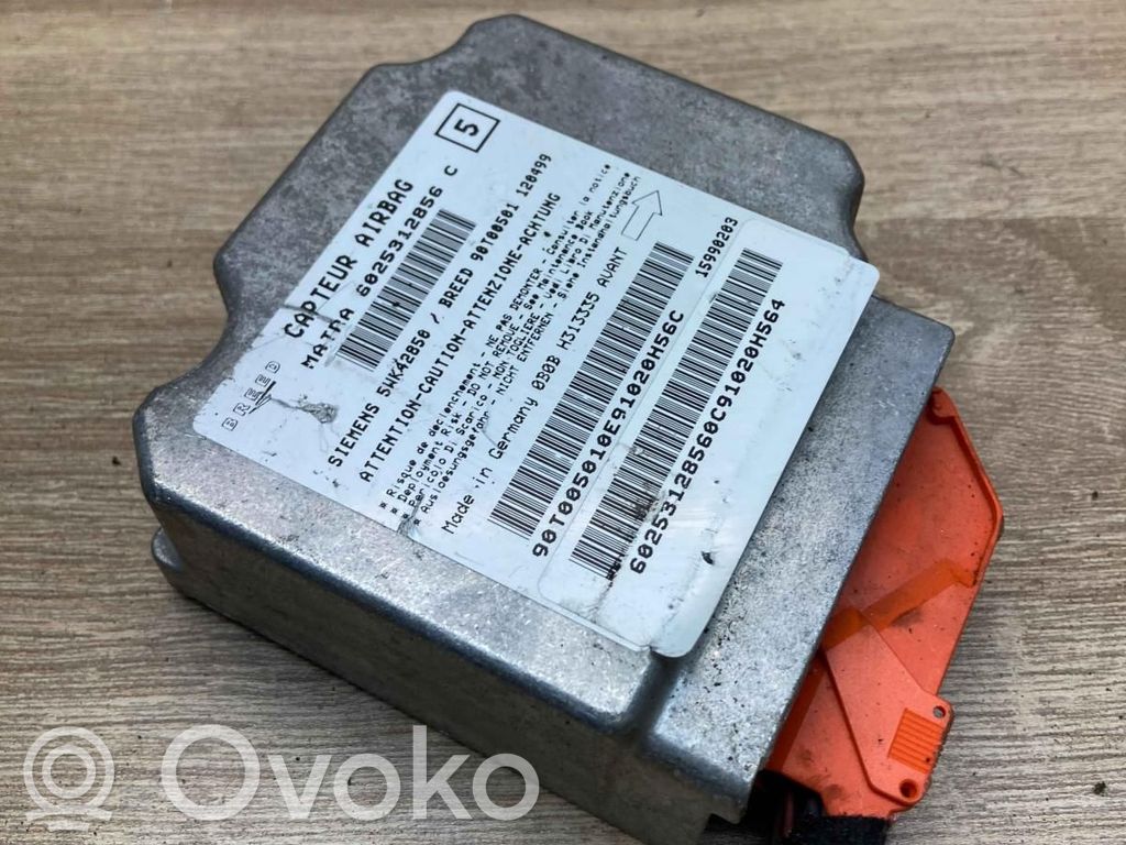 Renault Espace III Przepływomierz masowy powietrza MAF 