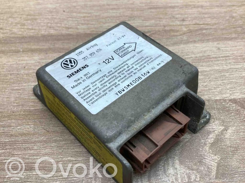 Volkswagen PASSAT B3 Unitate/modul de comandă airbaguri 